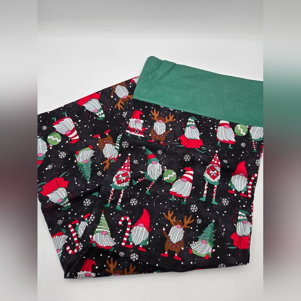 GNOME NWT Holiday Puzzle Two Handmade Gnome Pillow Cases - Picture 4 of 5